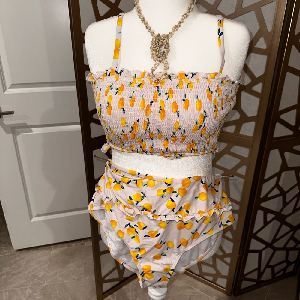 Source Unknown Lemon Print Swim Set
